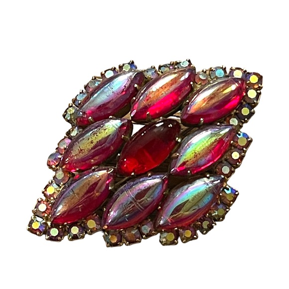 Vintage 1950s Jay Kell Ruby red Ab Crystal fancy brooch - Picture 2 of 4